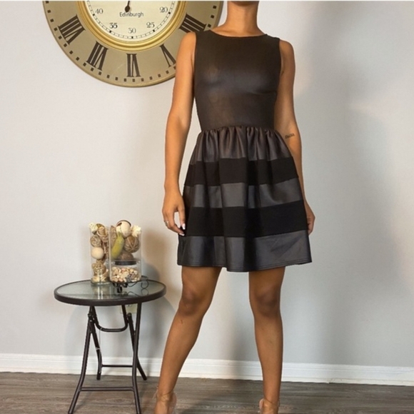 RED Saks Fifth Avenue Faux Leather Black Midi Sleeveless Dress Size Medium #522 - Picture 2 of 10